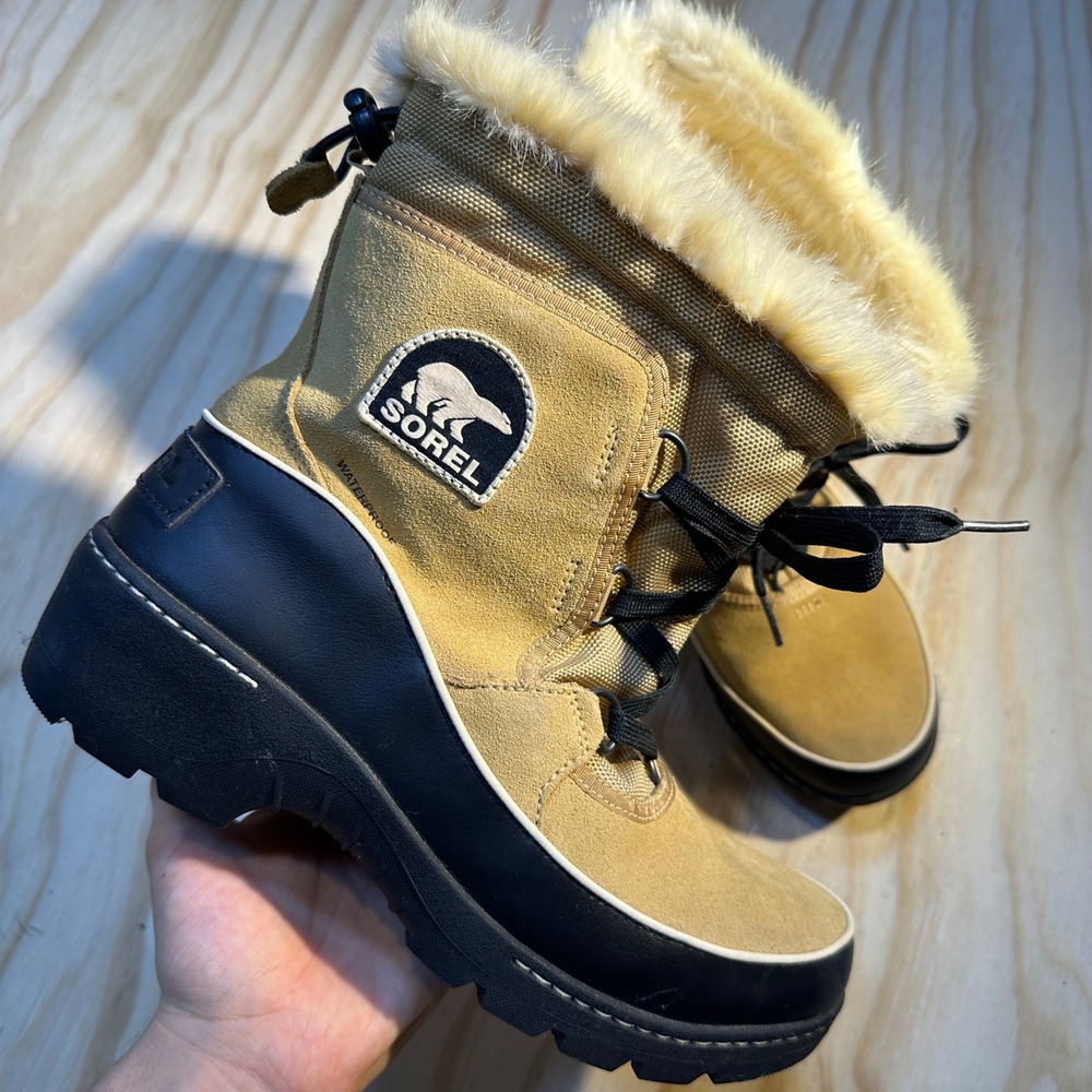 Sorel Women's Tivoli III Curry Tan Waterproof Winter Snow Boots Size 9